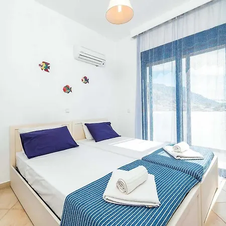 Pefki Sleeps 6 Air Con Wifi